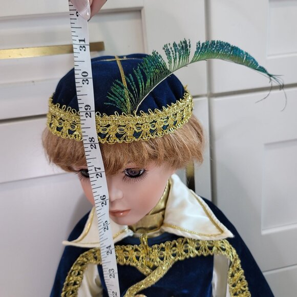 Micheal Reid Porcelain Prince Doll With Regal Outfit & Feathered Hat 28" 289/600 - Picture 4 of 16